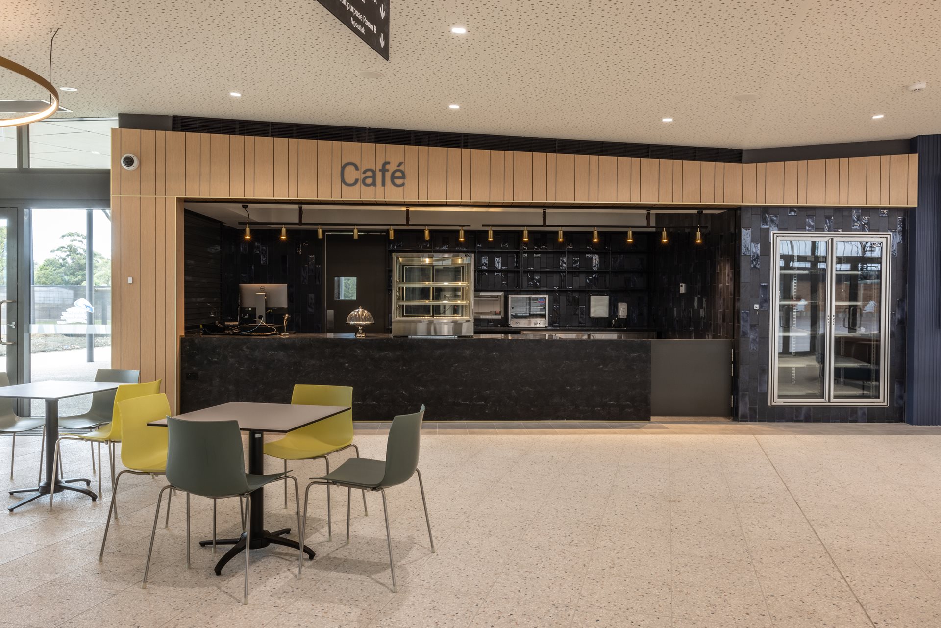 230215095935.jpg Cafe and dining area.
