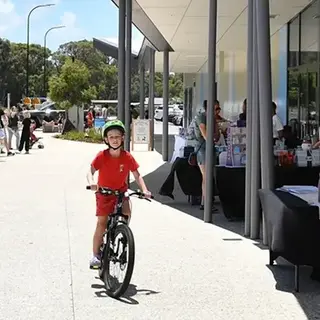 People walking through community markets 